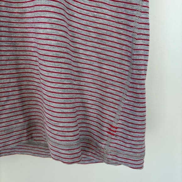 Lululemon Short Sleeved Striped V-Neck Shirt Size Men’s L - Picture 2 of 4
